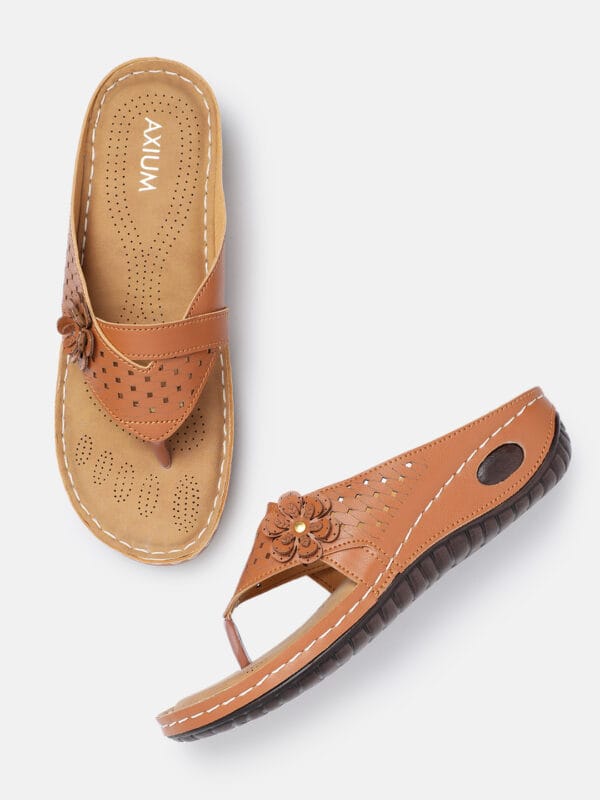 Axium Women's Tan Dr Extra Soft Flats Sandal (DOC231) - Image 2