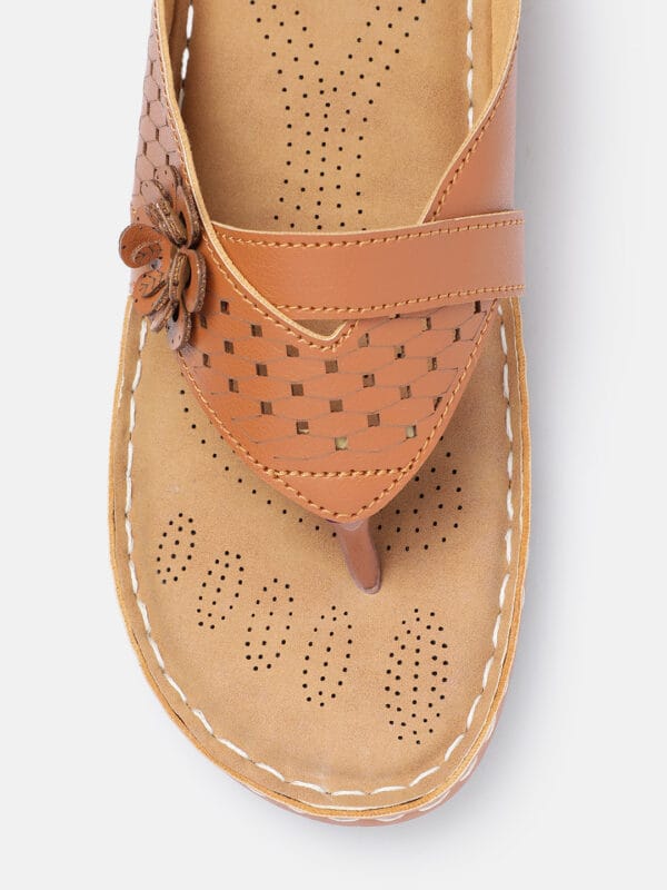 Axium Women's Tan Dr Extra Soft Flats Sandal (DOC231) - Image 6